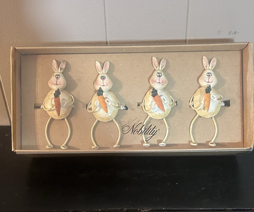 Vintage Nobility Bunny Rabbit Napkin Rings Set of 4 Easter Carrot Original Box